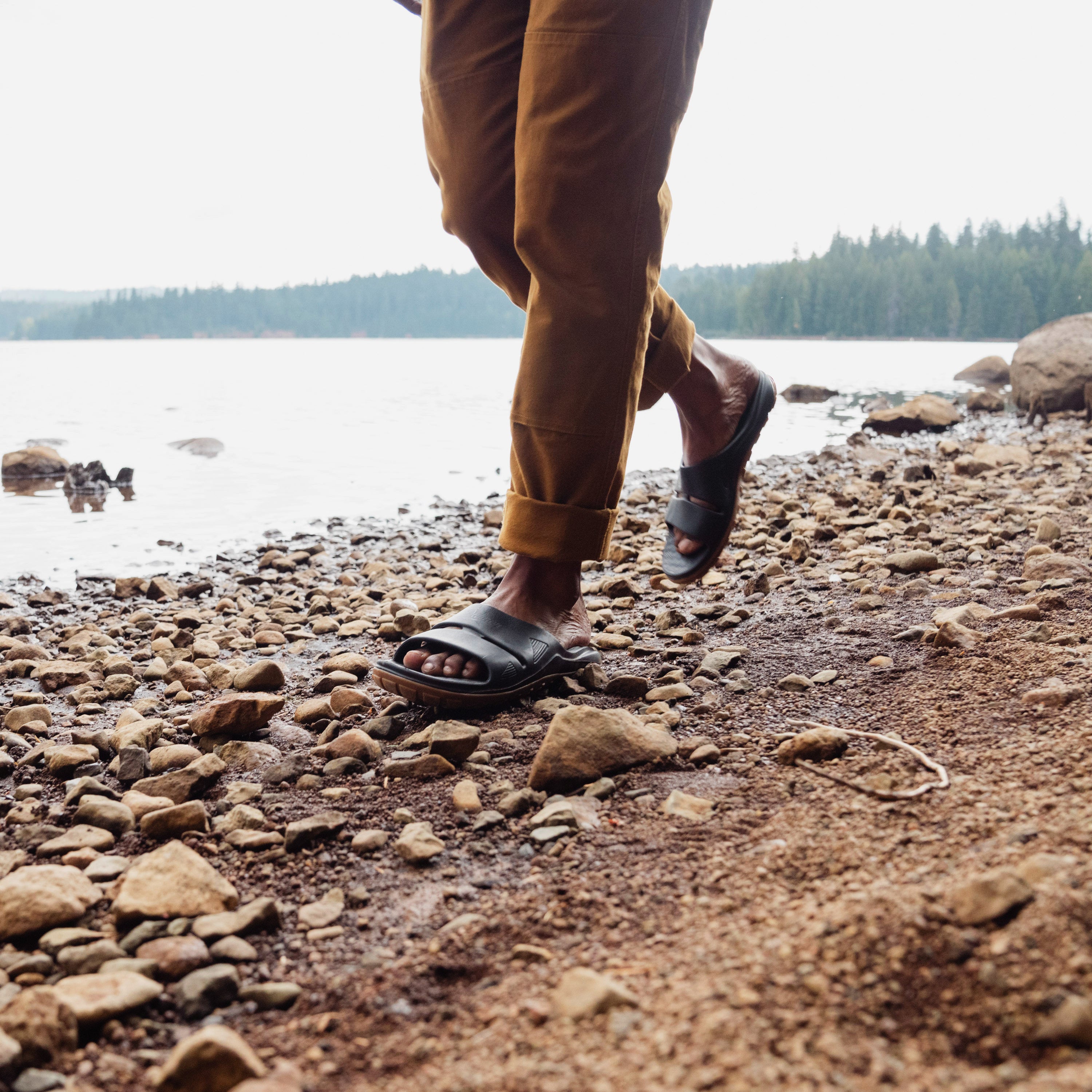 Danner Shelter Cove Black Slides